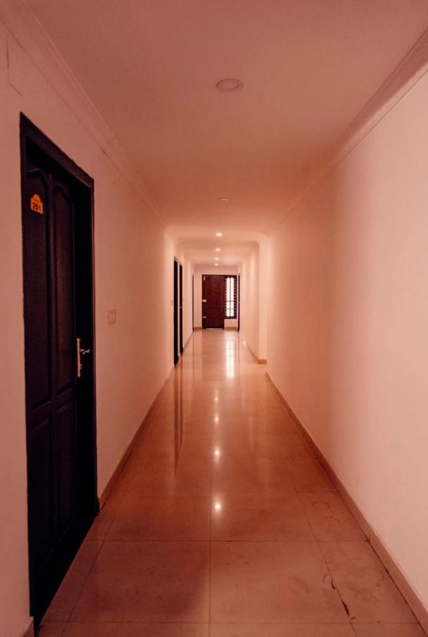 Hotel Lumiere Alappuzha Kültér fotó