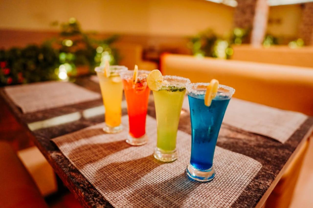 Hotel Lumiere Alappuzha Kültér fotó